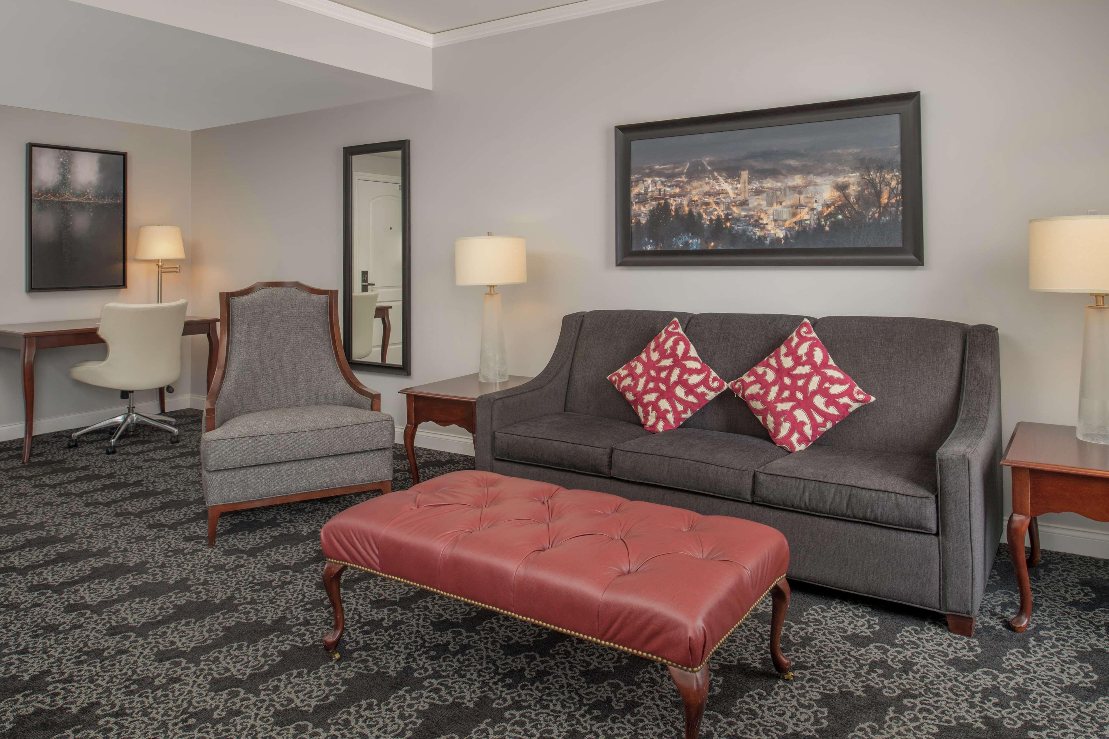 Embassy Suites By Hilton Portland Downtown Bagian luar foto
