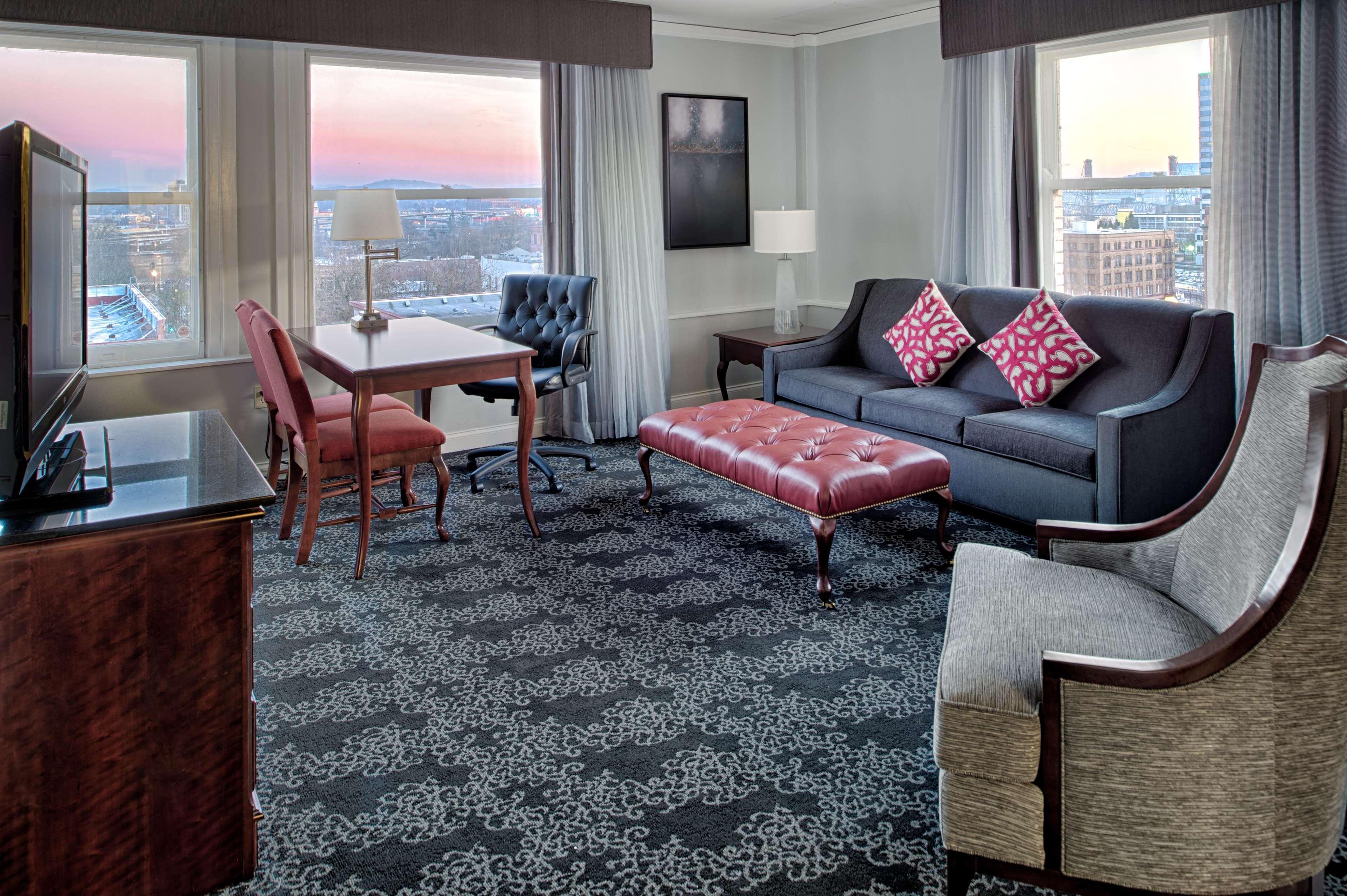 Embassy Suites By Hilton Portland Downtown Bagian luar foto