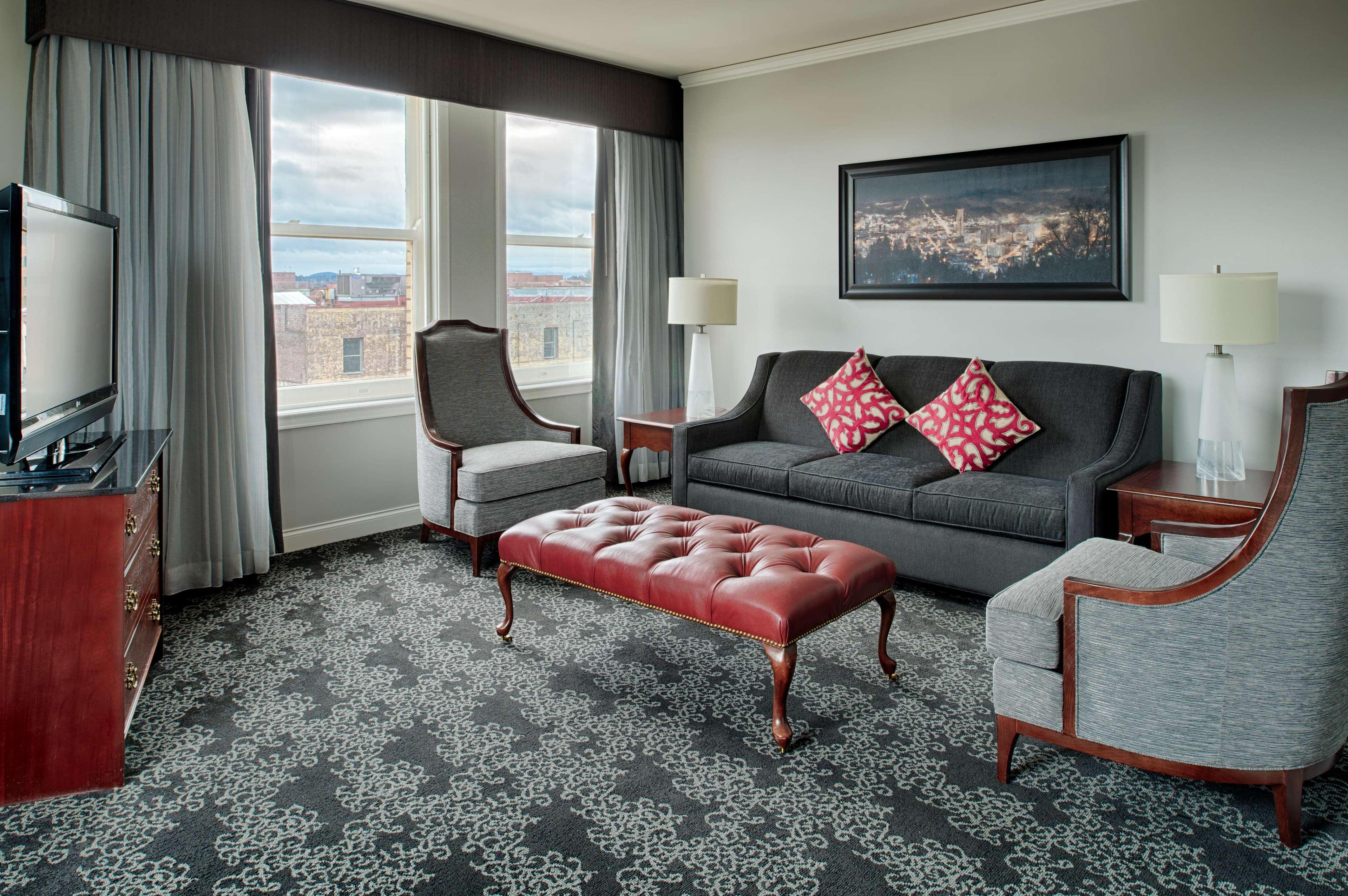 Embassy Suites By Hilton Portland Downtown Bagian luar foto