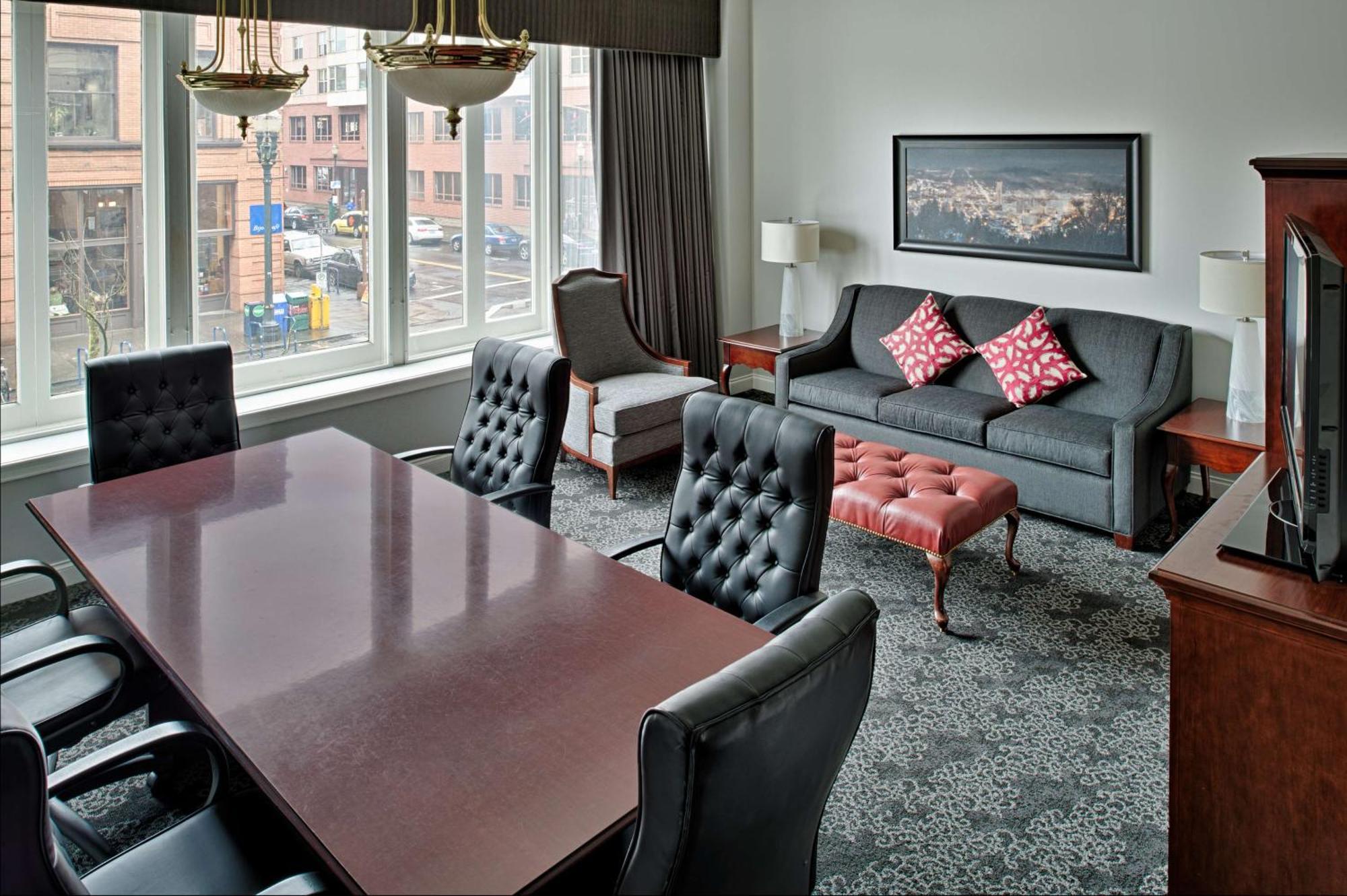 Embassy Suites By Hilton Portland Downtown Bagian luar foto