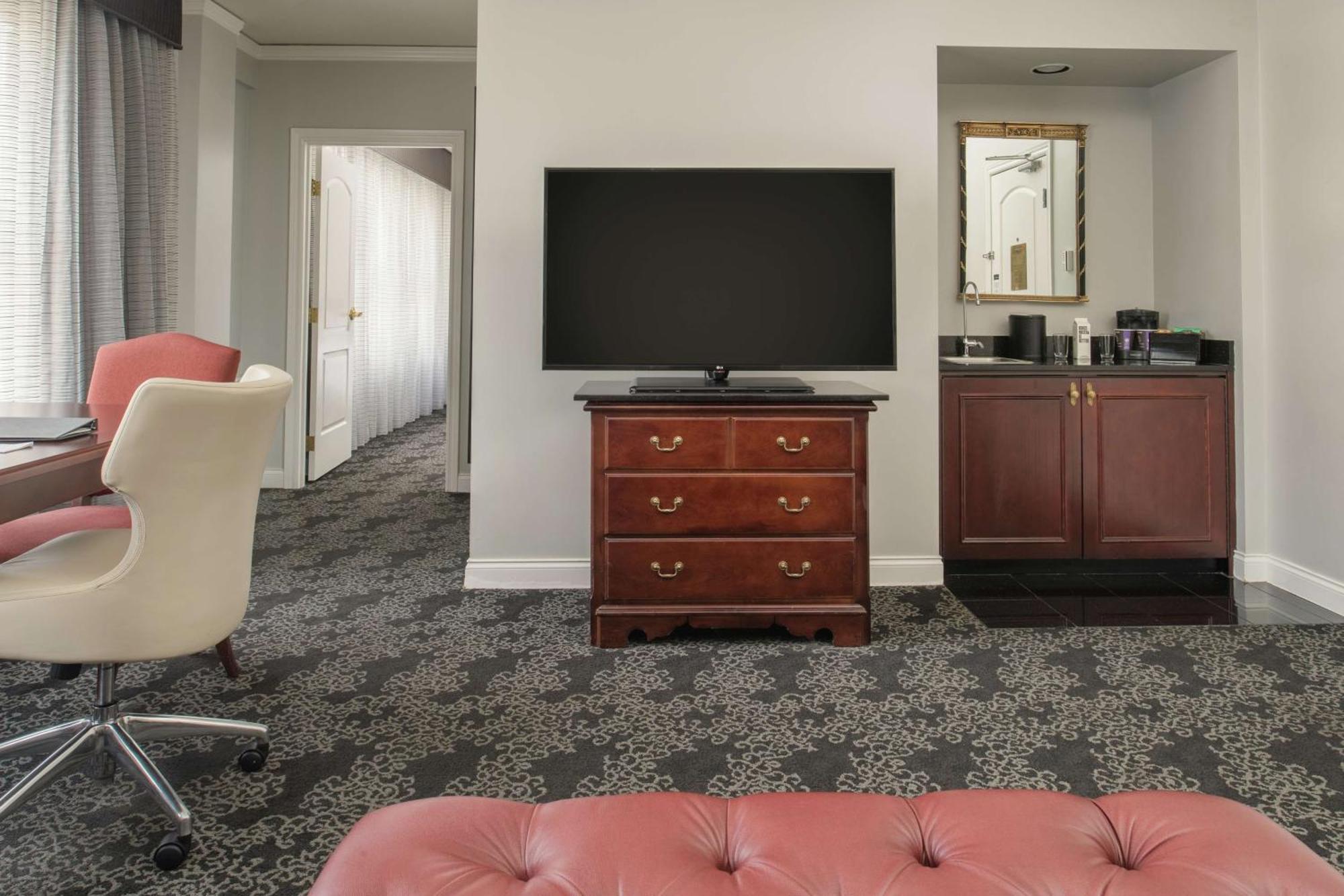 Embassy Suites By Hilton Portland Downtown Bagian luar foto