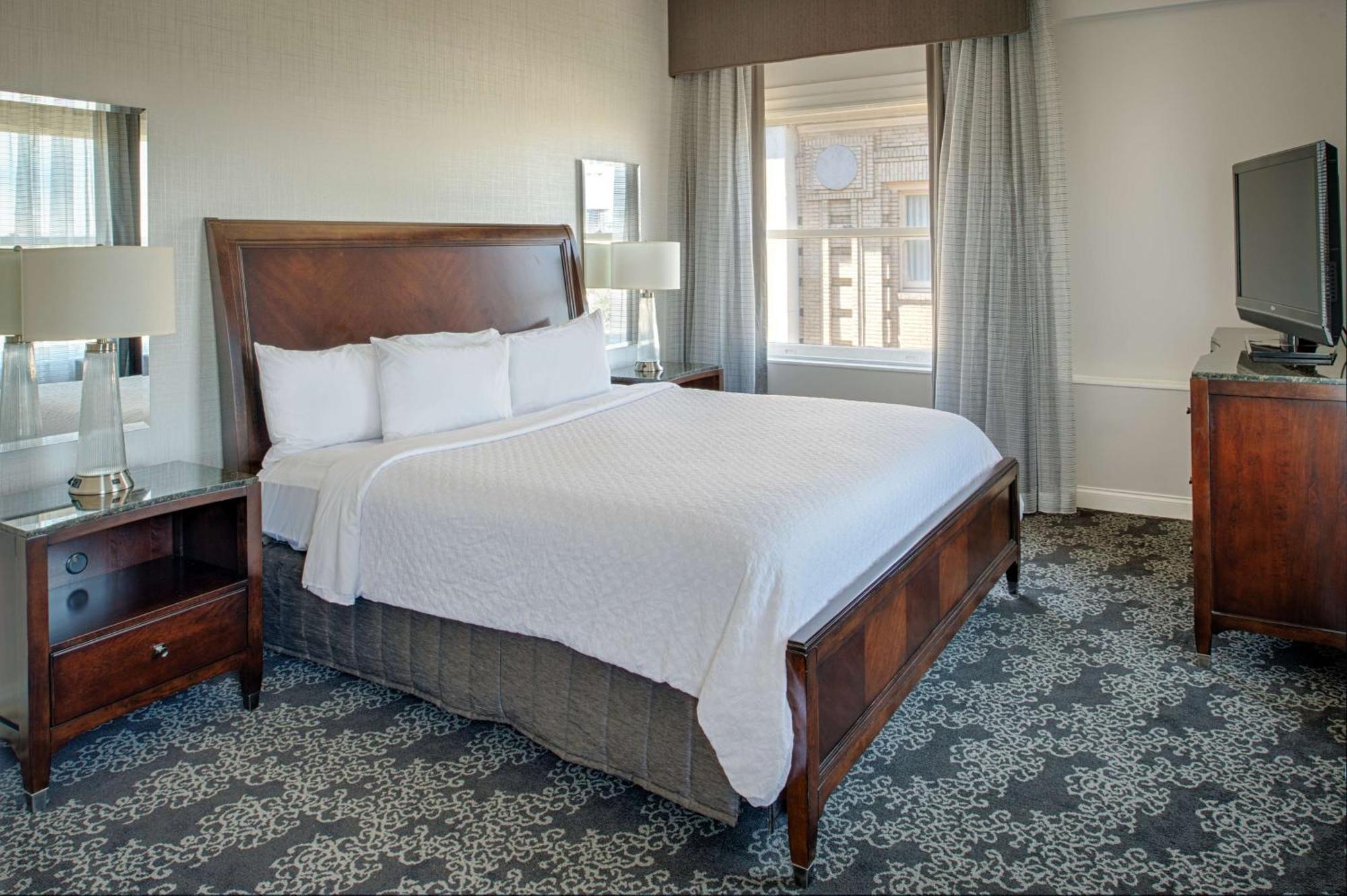Embassy Suites By Hilton Portland Downtown Bagian luar foto